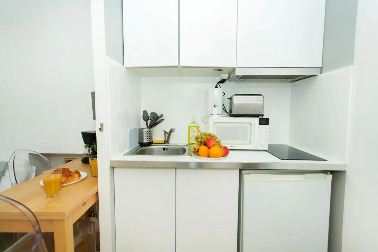 Parmentier - Republique Studio City Apartment Paris