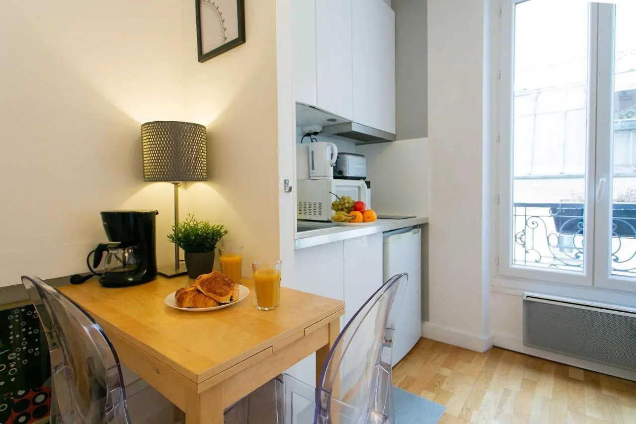 Parmentier - Republique Studio City Apartment Paris France