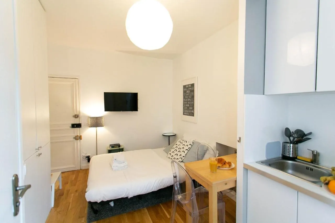 Parmentier - Republique Studio City Apartment Paris